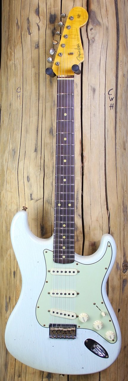 S20 Ltd 61 Stratocaster, Journeyman Relic - Faded Aged Sonic Blue